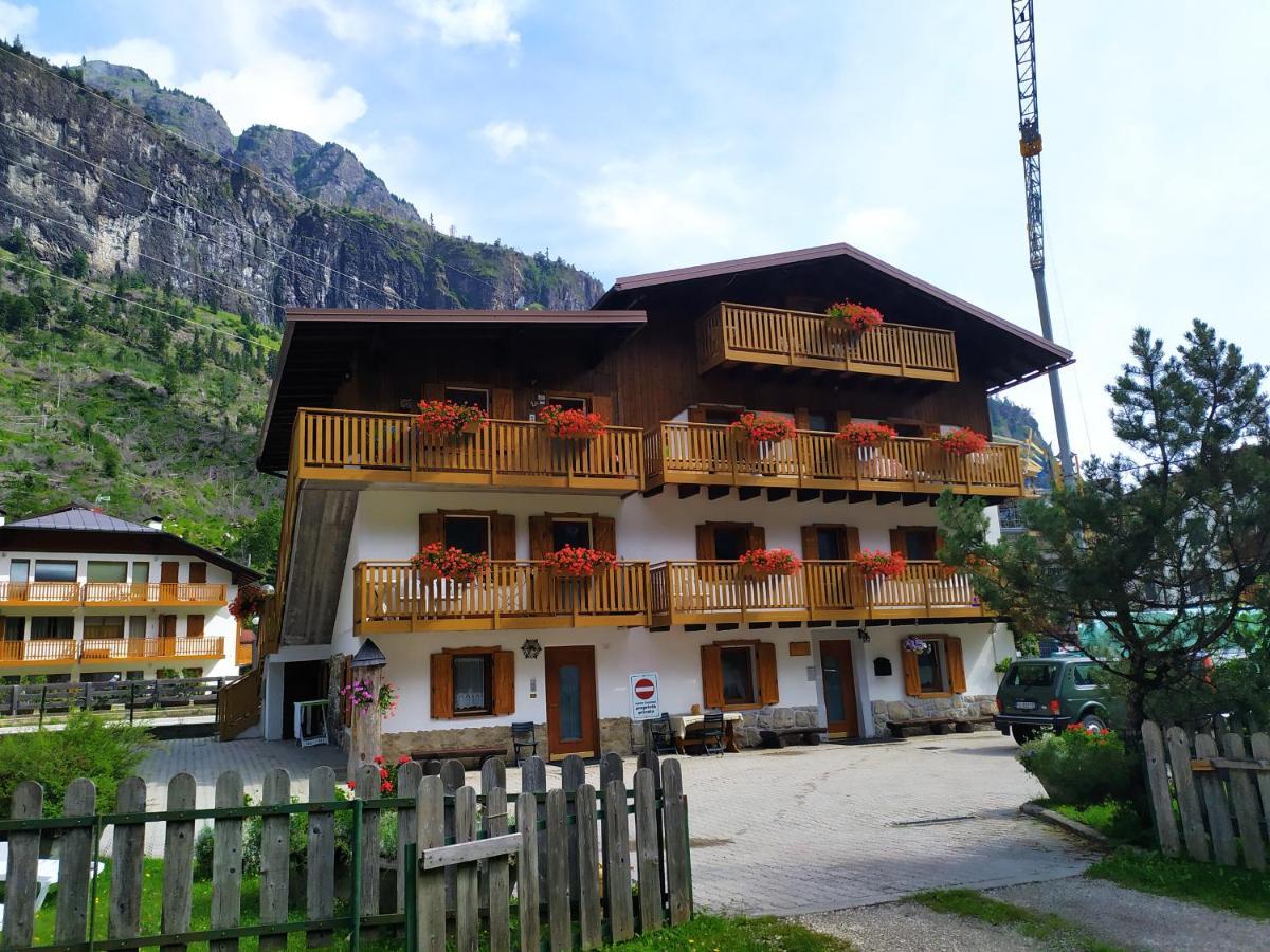Residence Marmolada Rocca Pietore Kültér fotó