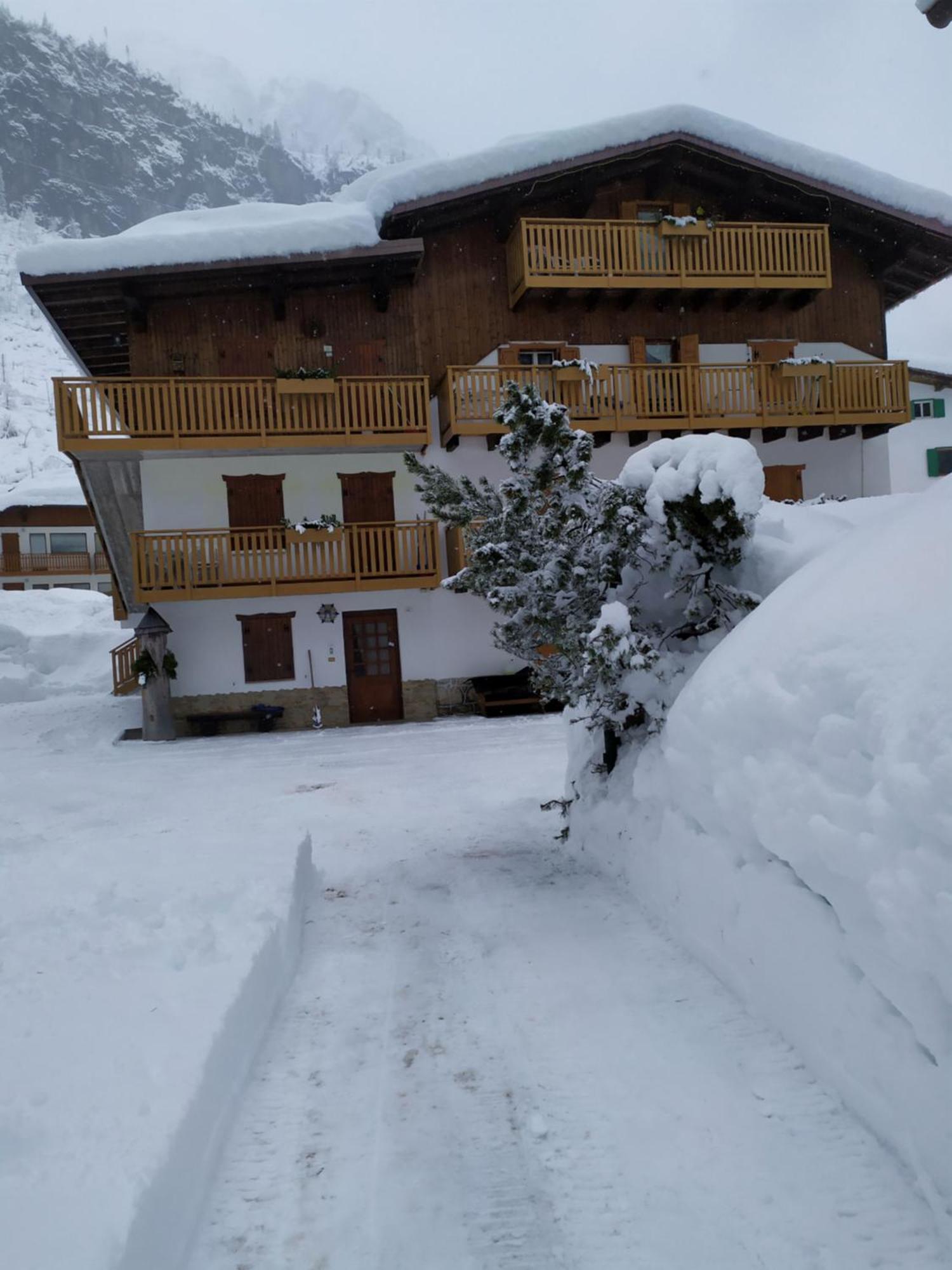 Residence Marmolada Rocca Pietore Kültér fotó